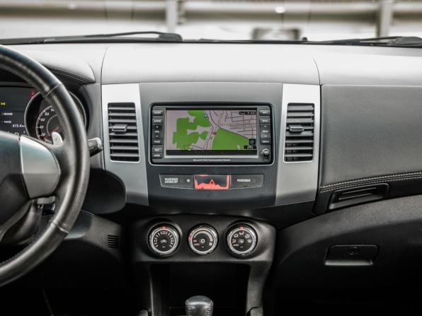 Mitsubishi Outlander II Рестайлинг с пробегом 2010 года, цена 988 000 рублей, 229575 км, внедорожник, Автокод Объявления