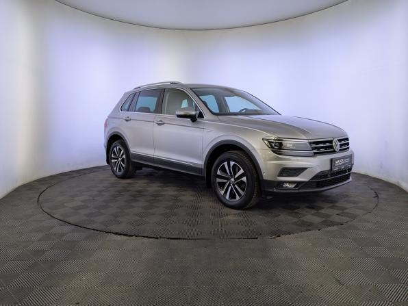 Volkswagen Tiguan II с пробегом 2018 года, цена 2 800 000 рублей, 89711 км, внедорожник, Автокод Объявления