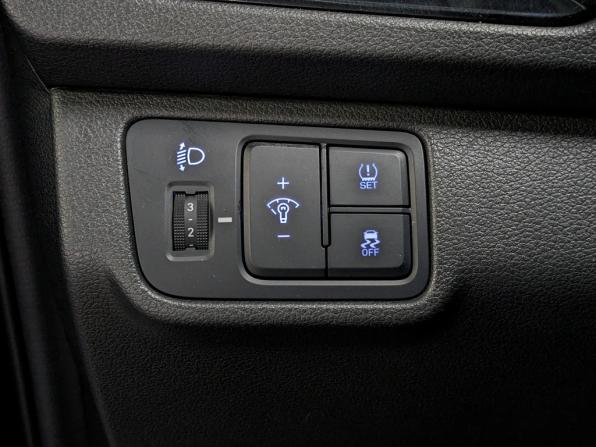 Hyundai Solaris II Рестайлинг с пробегом 2022 года, цена 1 730 000 рублей, 61441 км, седан, Автокод Объявления