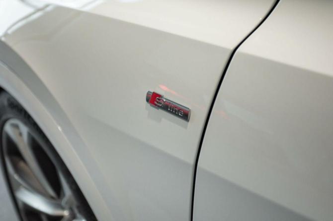 Новый Audi Q8 I (4M) Рестайлинг 2025 года, цена 14 405 000 рублей, внедорожник, Автокод Объявления