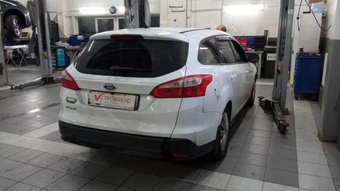 Ford Focus III с пробегом 2013 года, цена 516 000 рублей, 332249 км, хэтчбек, Автокод Объявления