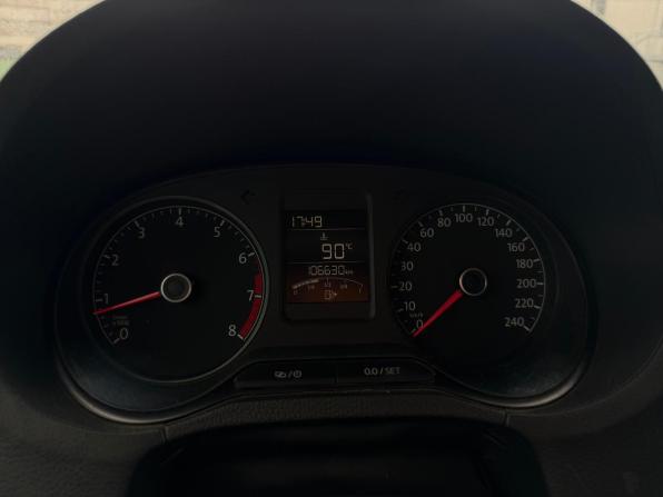 Volkswagen Polo V Рестайлинг с пробегом 2017 года, цена 1 085 300 рублей, 106616 км, седан, Автокод Объявления