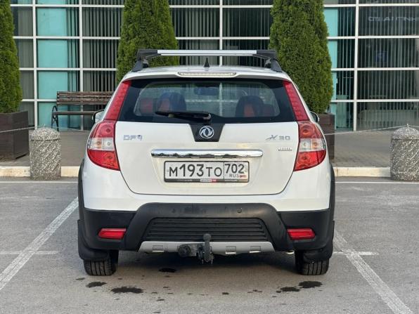 Dongfeng H30 Cross с пробегом 2015 года, цена 535 000 рублей, 134300 км, хэтчбек, Автокод Объявления