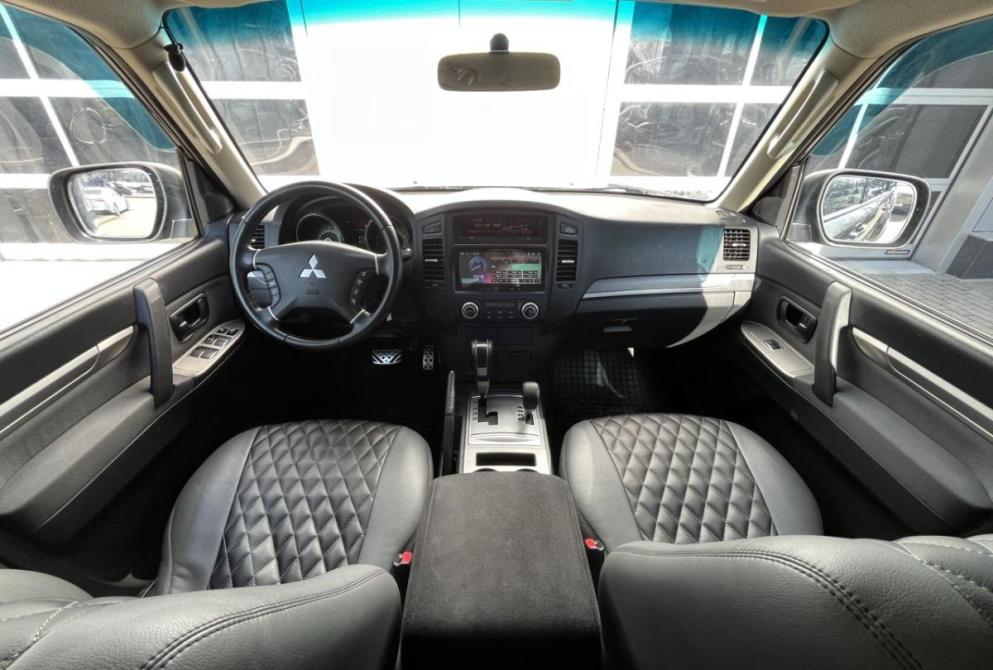 Mitsubishi Pajero IV Рестайлинг 1 Владимир  - изображение 10