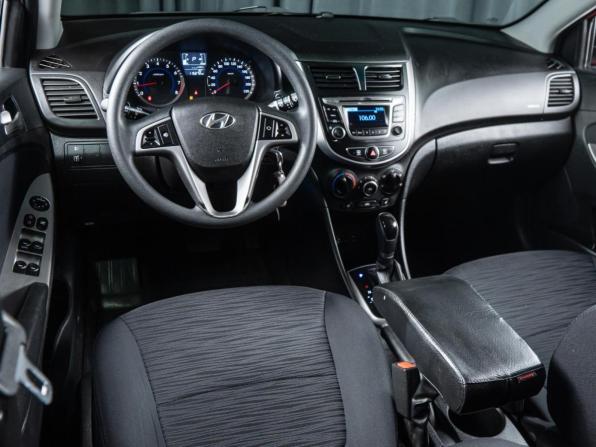 Hyundai Solaris I Рестайлинг с пробегом 2016 года, цена 1 119 000 рублей, 115272 км, седан, Автокод Объявления