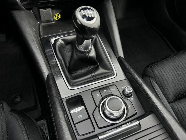 Mazda 6 III (GJ) Рестайлинг с пробегом 2015 года, цена 1 445 000 рублей, 144340 км, седан, Автокод Объявления