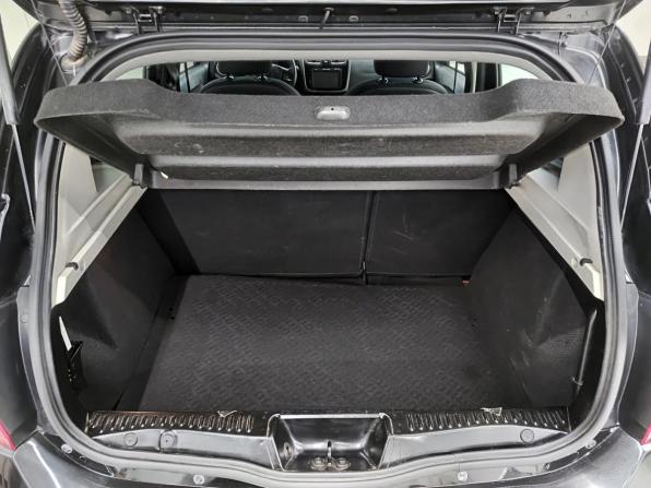 Renault Sandero II с пробегом 2015 года, цена 923 000 рублей, 110772 км, хэтчбек, Автокод Объявления