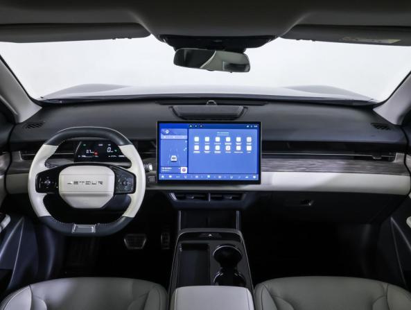 JETOUR DASHING I с пробегом 2023 года, цена 2 290 000 рублей, 22055 км, внедорожник, Автокод Объявления