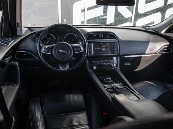 Jaguar F-Pace I с пробегом 2017 года, цена 2 700 000 рублей, 162173 км, внедорожник, Автокод Объявления