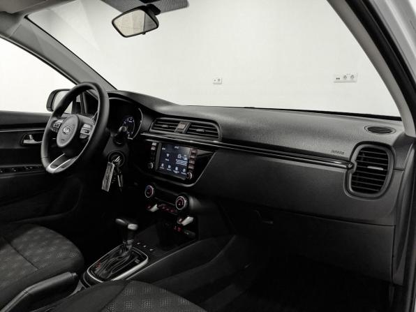 Kia Rio IV с пробегом 2018 года, цена 1 650 000 рублей, 58526 км, хэтчбек, Автокод Объявления