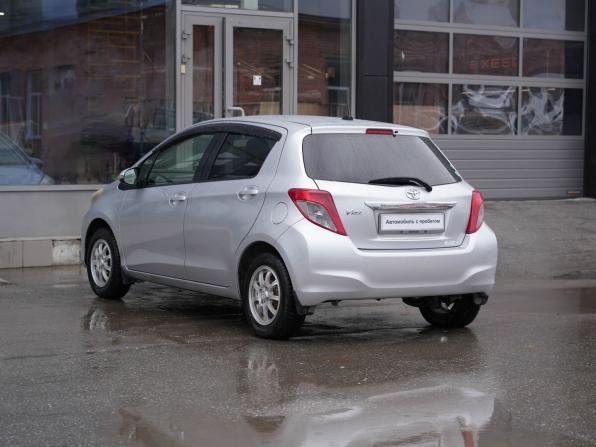 Toyota Vitz III (XP130) с пробегом 2012 года, цена 810 000 рублей, 72125 км, хэтчбек, Автокод Объявления