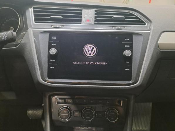 Volkswagen Tiguan II с пробегом 2019 года, цена 2 575 000 рублей, 86101 км, внедорожник, Автокод Объявления