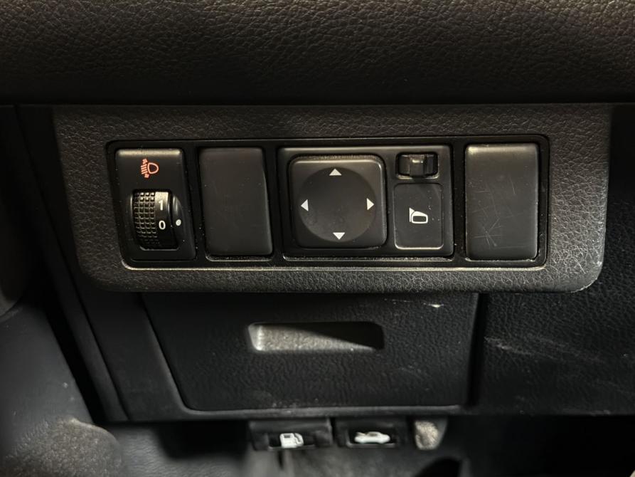 Nissan Tiida I Рестайлинг Псков  - изображение 17