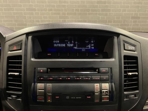 Mitsubishi Pajero IV с пробегом 2010 года, цена 1 800 000 рублей, 236957 км, внедорожник, Автокод Объявления
