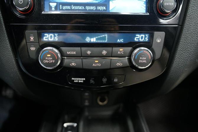 Nissan Qashqai II с пробегом 2017 года, цена 1 690 000 рублей, 160500 км, внедорожник, Автокод Объявления