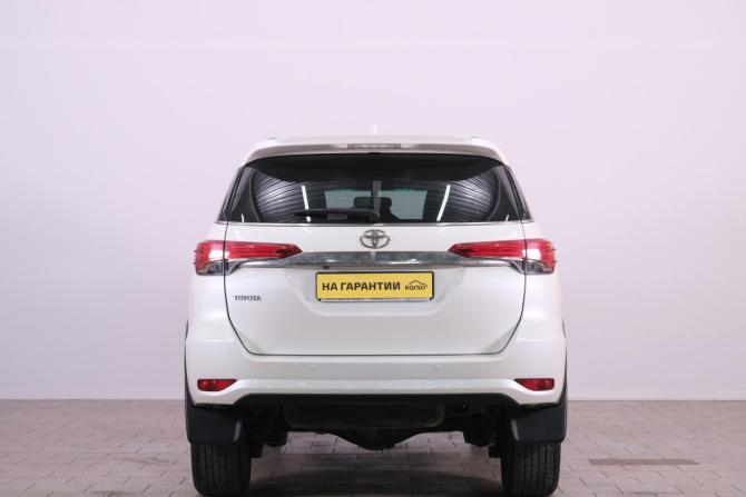Toyota Fortuner II с пробегом 2019 года, цена 4 299 000 рублей, 80000 км, внедорожник, Автокод Объявления