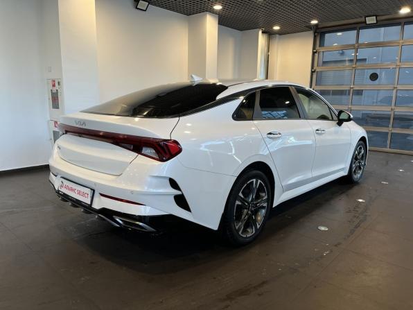Kia K5 III с пробегом 2022 года, цена 2 150 000 рублей, 184442 км, седан, Автокод Объявления