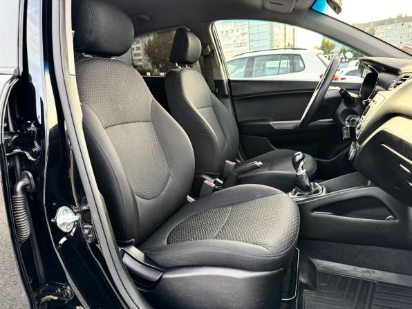 Kia Rio III Рестайлинг с пробегом 2016 года, цена 949 000 рублей, 142450 км, седан, Автокод Объявления