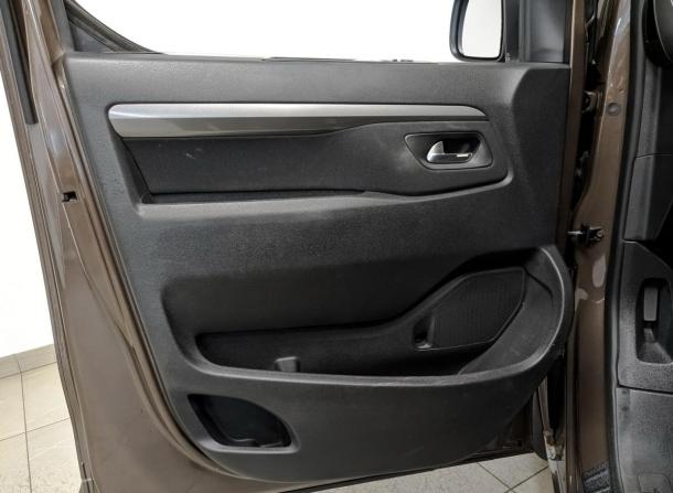 Citroen SpaceTourer I с пробегом 2018 года, цена 2 750 000 рублей, 101105 км, минивэн, Автокод Объявления