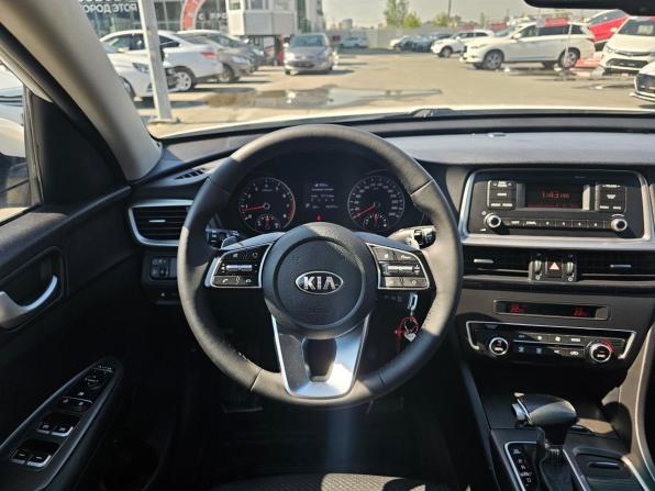 Kia Optima IV Рестайлинг с пробегом 2018 года, цена 1 684 995 рублей, 163401 км, седан, Автокод Объявления
