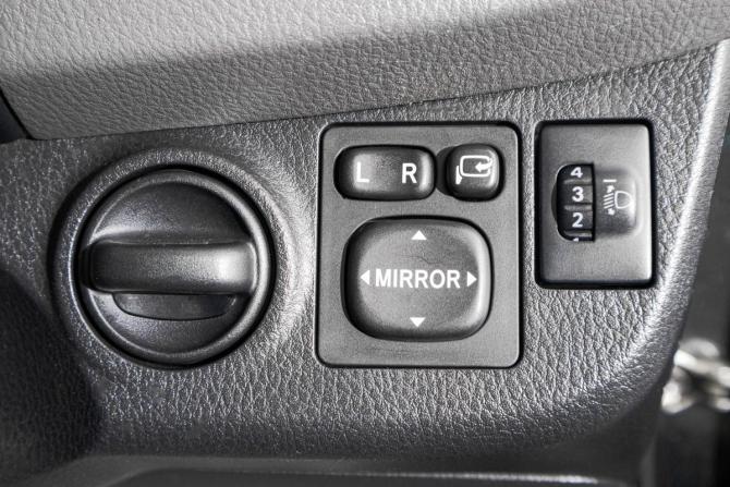 Toyota Vitz III (XP130) Рестайлинг с пробегом 2014 года, цена 899 000 рублей, 105000 км, хэтчбек, Автокод Объявления
