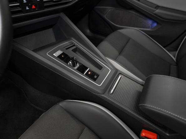 Volkswagen Golf VIII с пробегом 2021 года, цена 2 440 000 рублей, 45939 км, хэтчбек, Автокод Объявления
