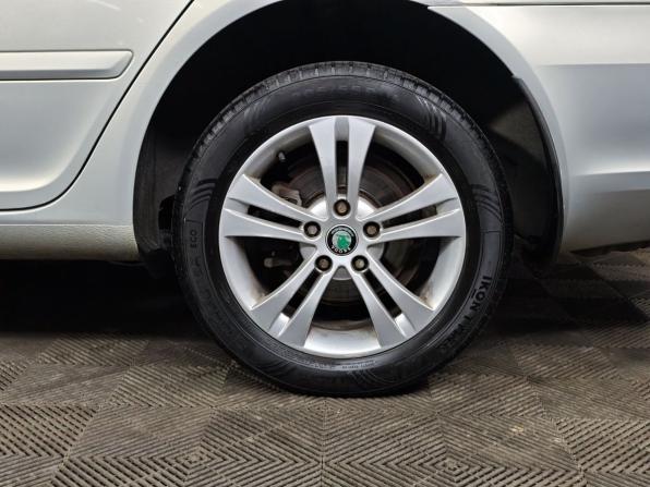 Skoda Octavia II (A5) Рестайлинг с пробегом 2013 года, цена 659 000 рублей, 212239 км, лифтбек, Автокод Объявления