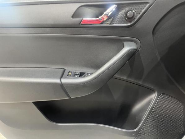 Skoda Rapid I с пробегом 2014 года, цена 848 000 рублей, 153513 км, лифтбек, Автокод Объявления