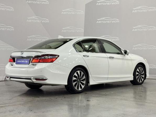 Honda Accord X с пробегом 2017 года, цена 2 170 000 рублей, 160936 км, седан, Автокод Объявления