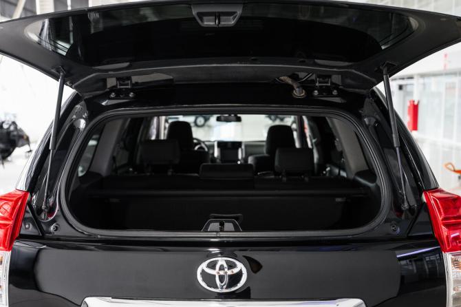 Toyota Land Cruiser Prado 150 Series с пробегом 2012 года, цена 2 570 000 рублей, 201524 км, внедорожник, Автокод Объявления