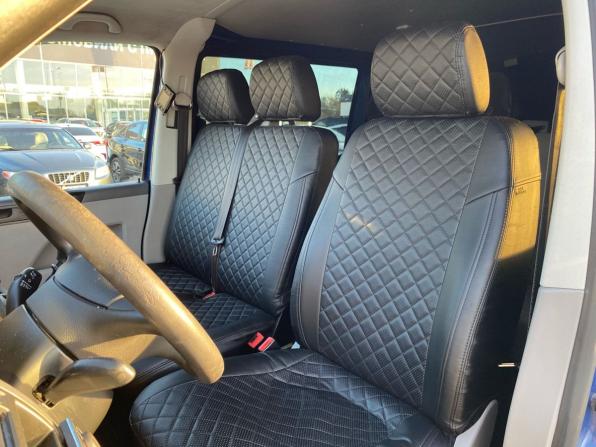 Volkswagen Transporter T5 Рестайлинг с пробегом 2012 года, цена 1 179 000 рублей, 416342 км, минивэн, Автокод Объявления
