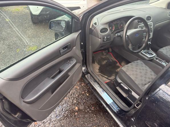 Ford Focus II с пробегом 2005 года, цена 320 000 рублей, 208800 км, хэтчбек, Автокод Объявления