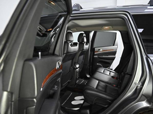 Jeep Grand Cherokee IV (WK2) с пробегом 2012 года, цена 1 249 000 рублей, 189000 км, внедорожник, Автокод Объявления