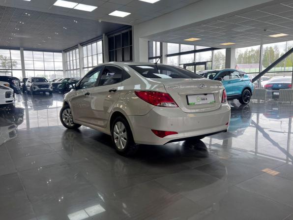 Hyundai Solaris I Рестайлинг с пробегом 2014 года, цена 945 000 рублей, 131849 км, седан, Автокод Объявления