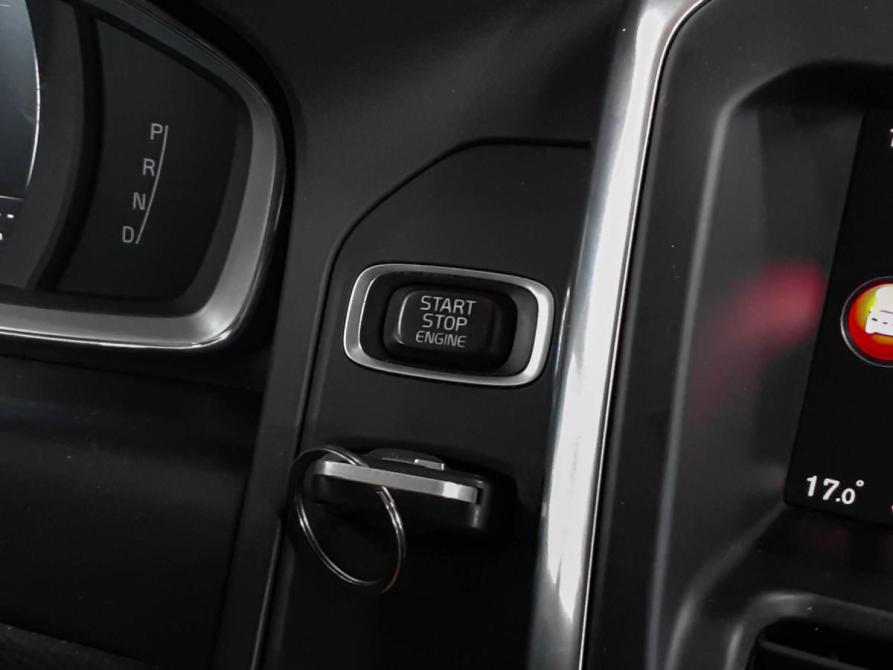 Volvo XC60 I Рестайлинг Москва  - изображение 17