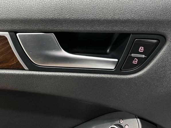 Audi A4 IV (B8) Рестайлинг с пробегом 2015 года, цена 1 548 000 рублей, 106487 км, седан, Автокод Объявления