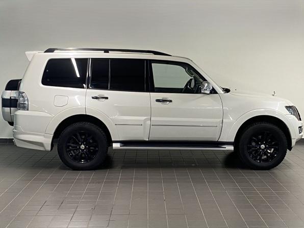 Mitsubishi Pajero IV Рестайлинг 2 с пробегом 2020 года, цена 3 150 000 рублей, 92989 км, внедорожник, Автокод Объявления