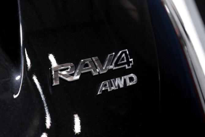 Toyota RAV4 IV (XA40) с пробегом 2014 года, цена 2 530 000 рублей, 91221 км, внедорожник, Автокод Объявления