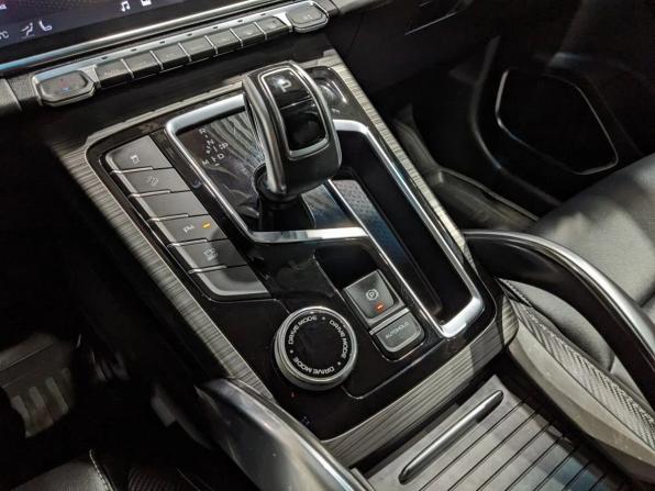 Geely Atlas Pro с пробегом 2024 года, цена 2 049 000 рублей, 51600 км, внедорожник, Автокод Объявления