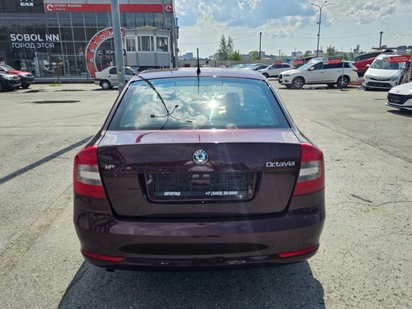 Skoda Octavia II (A5) Рестайлинг с пробегом 2012 года, цена 754 995 рублей, 129400 км, лифтбек, Автокод Объявления