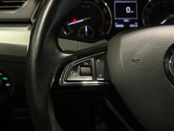 Skoda Superb III с пробегом 2015 года, цена 1 770 000 рублей, 168904 км, лифтбек, Автокод Объявления