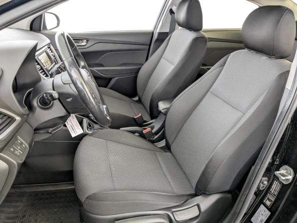 Hyundai Solaris II с пробегом 2017 года, цена 1 200 000 рублей, 163268 км, седан, Автокод Объявления