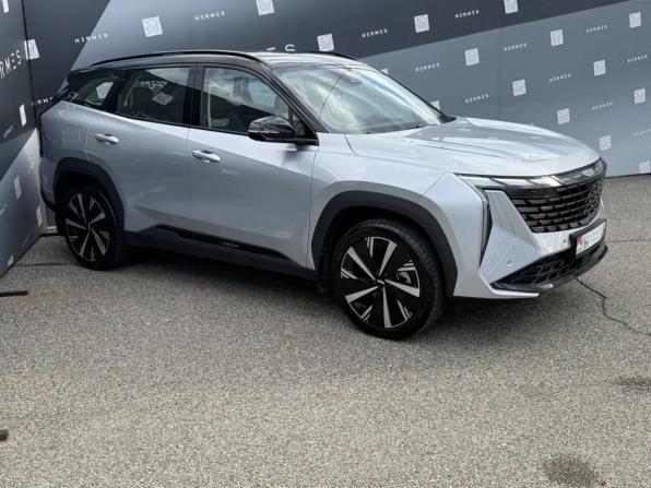 Geely Atlas II с пробегом 2024 года, цена 3 000 000 рублей, 8091 км, внедорожник, Автокод Объявления