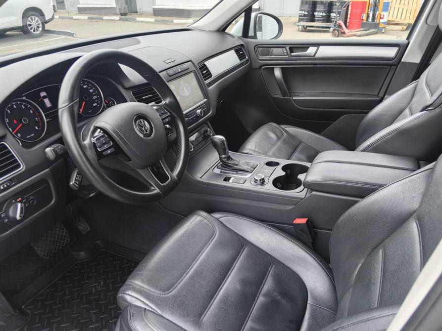 Volkswagen Touareg II Москва  - изображение 9