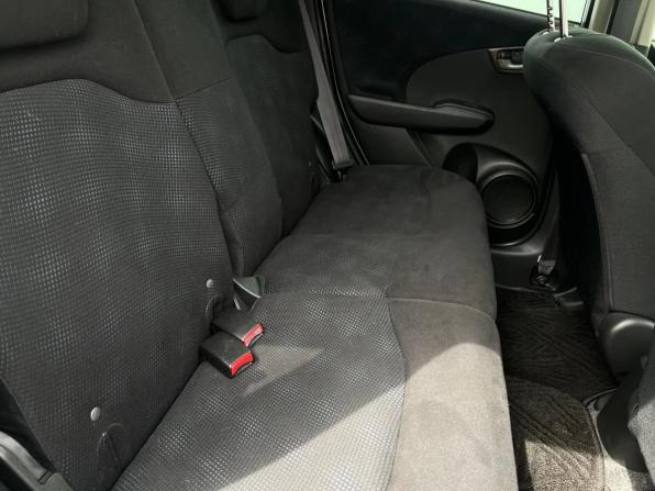 Honda Fit II с пробегом 2011 года, цена 865 000 рублей, 79141 км, хэтчбек, Автокод Объявления