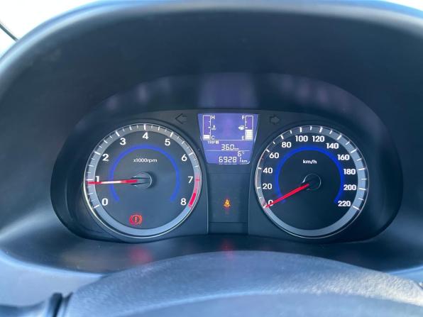Hyundai Solaris I Рестайлинг с пробегом 2015 года, цена 1 070 000 рублей, 69281 км, хэтчбек, Автокод Объявления