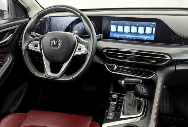 Changan Eado Plus с пробегом 2024 года, цена 1 715 000 рублей, 26043 км, седан, Автокод Объявления