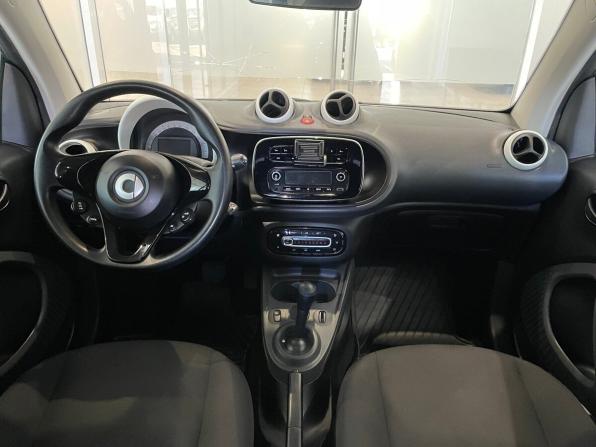 Smart Fortwo III с пробегом 2018 года, цена 934 000 рублей, 100595 км, хэтчбек, Автокод Объявления