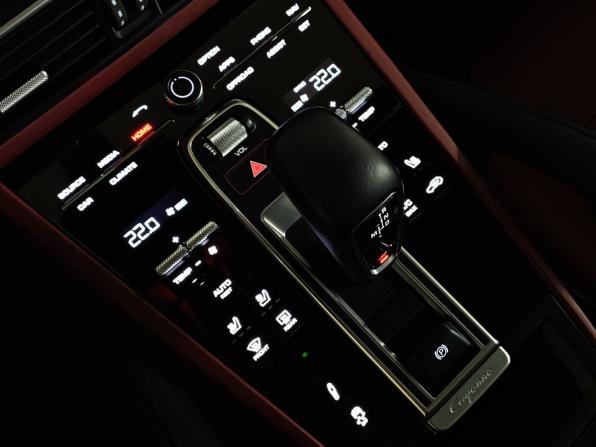 Porsche Cayenne III с пробегом 2018 года, цена 7 300 000 рублей, 67072 км, внедорожник, Автокод Объявления