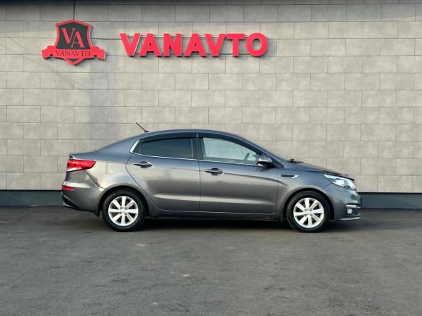 Kia Rio III Рестайлинг с пробегом 2015 года, цена 1 060 000 рублей, 137300 км, седан, Автокод Объявления